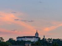 Schloß Hohenaschau mit Abendglühen